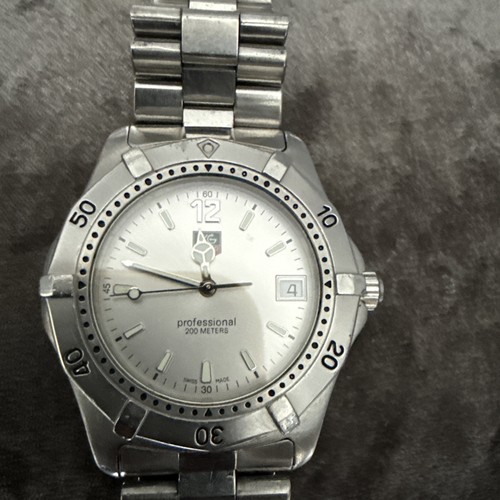 Near mint tag - ],